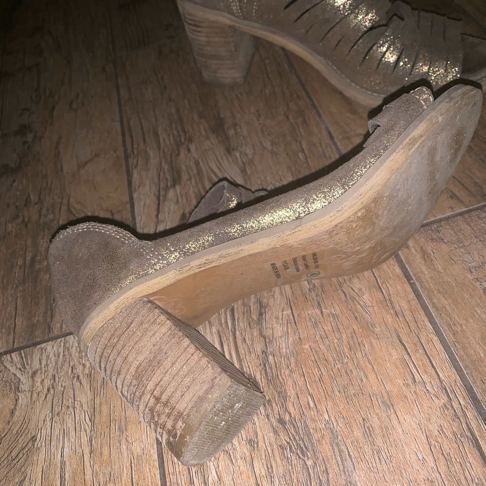 Strappy Heels - Picture 4 of 4